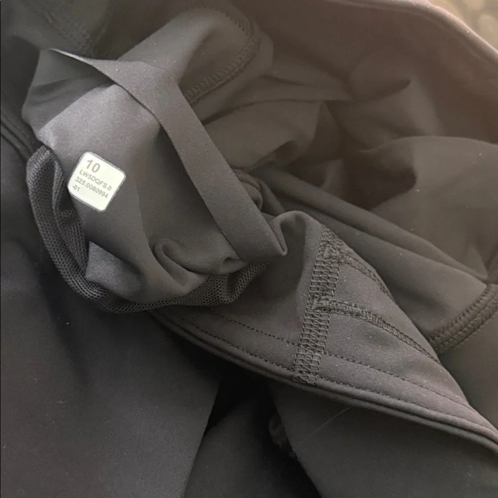 Lululemon Base Pace High-Rise Tight 28" Black size 10 NWT LEGGINGS - Picture 4 of 4